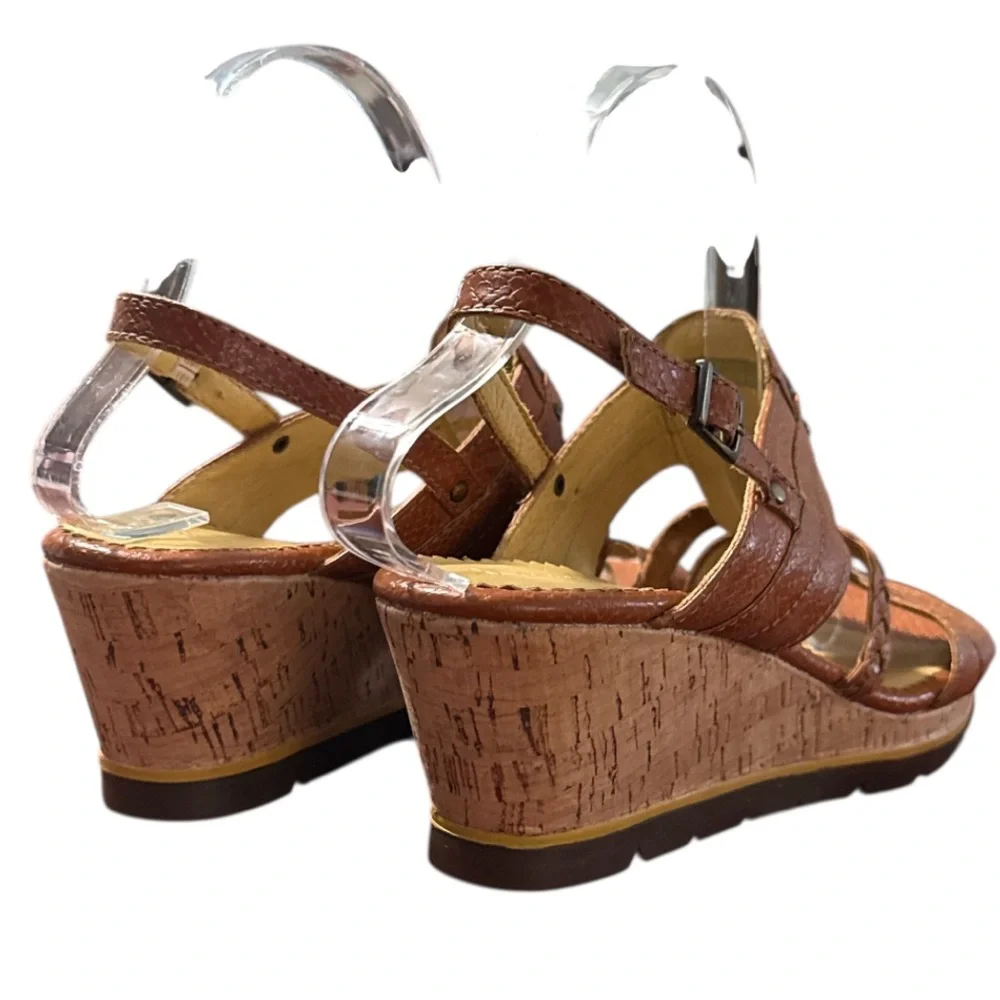 Bussola Light Brown Snake Embossed Leather Sandals Women’s Sz 41 Nearly New!
